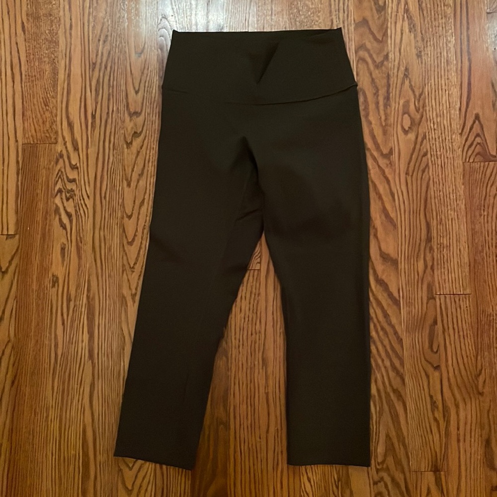 Lululemon olive green leggings 🫒